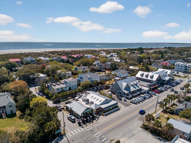2057 Middle Street Apt 10, Sullivans Island, SC 29482