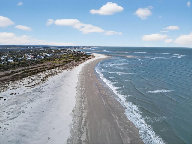 2057 Middle Street Apt 10, Sullivans Island, SC 29482