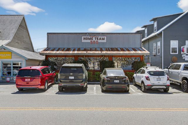 2057 Middle Street Apt 10, Sullivans Island, SC 29482