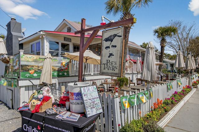 2057 Middle Street Apt 10, Sullivans Island, SC 29482