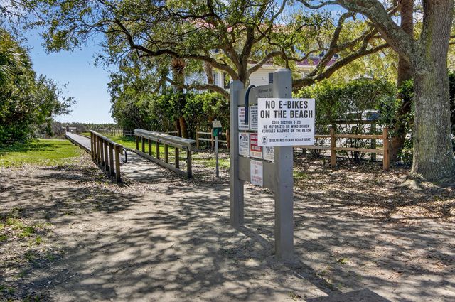 2057 Middle Street Apt 10, Sullivans Island, SC 29482