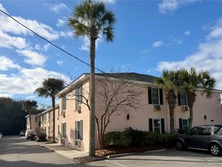 2057 Middle Street Apt 10, Sullivans Island, SC 29482