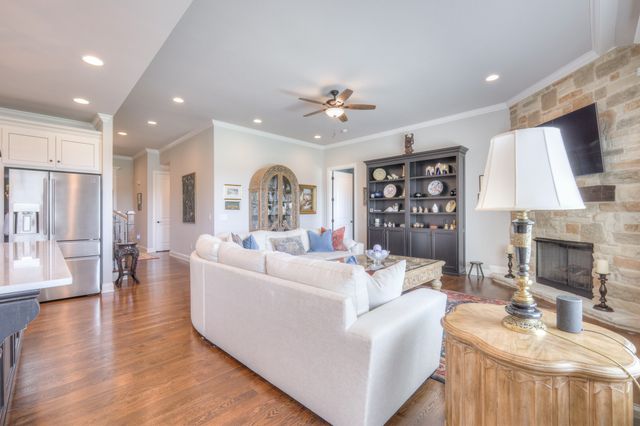 2035 Imagine Cir, Spring Hill, TN 37174