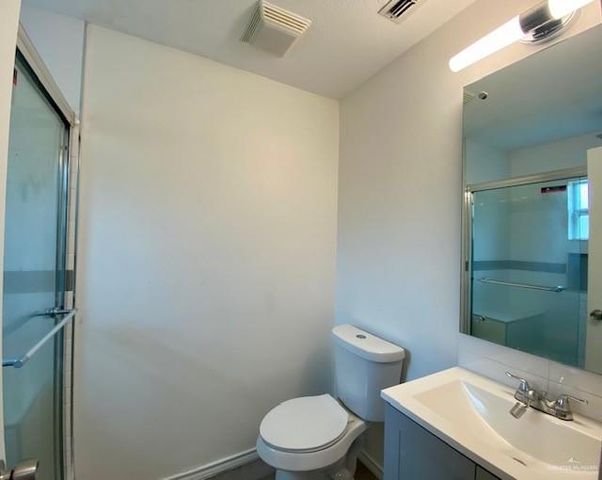 1410 S Bunny Street, Alton, TX 78573