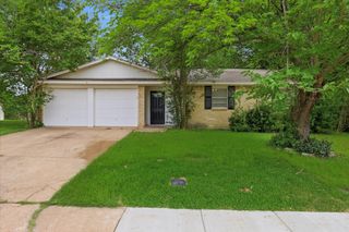909 Bennett Street, Cedar Hill, TX 75104