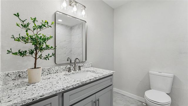 832 S CENTRAL AVENUE, Lakeland, FL 33815