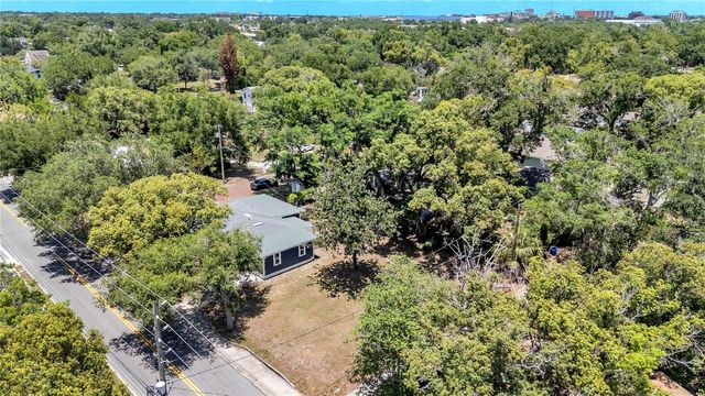 832 S CENTRAL AVENUE, Lakeland, FL 33815