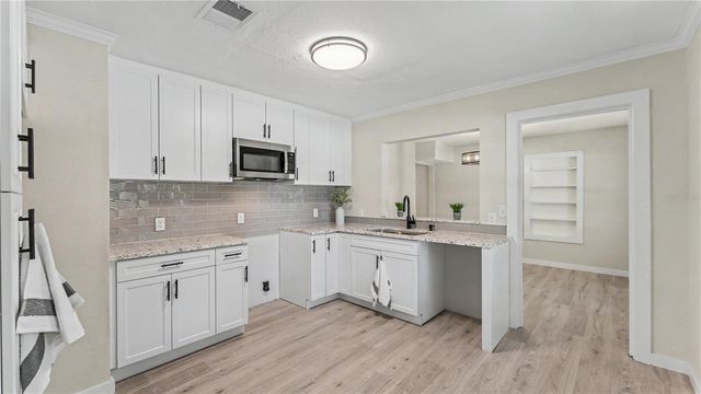 832 S CENTRAL AVENUE, Lakeland, FL 33815