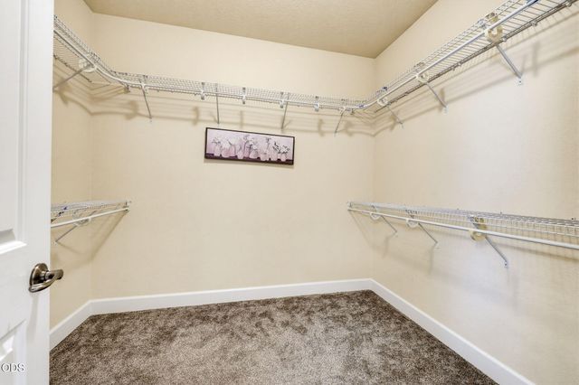 977 Fairview Court, Eagle Point, OR 97524