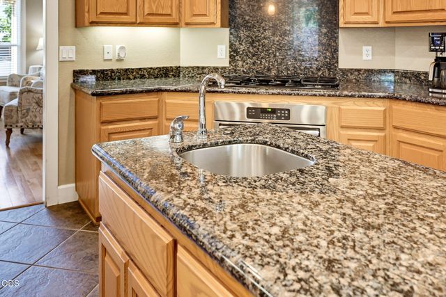 977 Fairview Court, Eagle Point, OR 97524