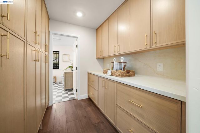 2883 Bowling Green Dr, Walnut Creek, CA 94598