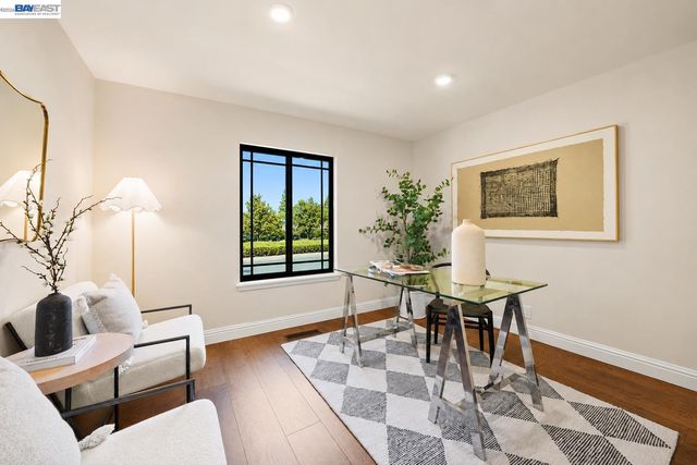 2883 Bowling Green Dr, Walnut Creek, CA 94598