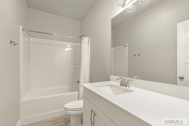 408 N Curlew Drive, Ammon, ID 83406