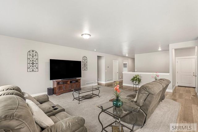 408 N Curlew Drive, Ammon, ID 83406