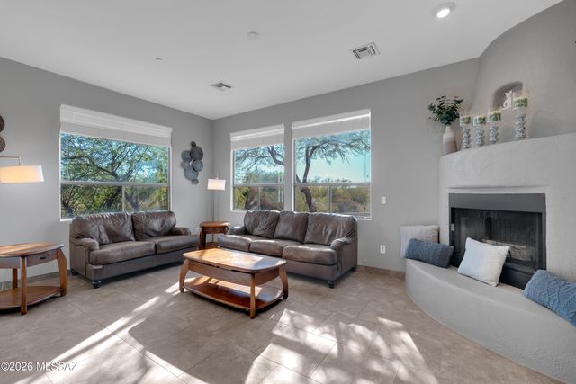 11653 N Desert Holly Drive, Tucson, AZ 85737