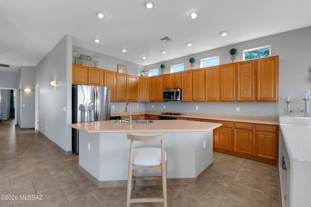 11653 N Desert Holly Drive, Tucson, AZ 85737