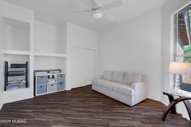 11653 N Desert Holly Drive, Tucson, AZ 85737