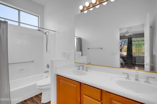 11653 N Desert Holly Drive, Tucson, AZ 85737
