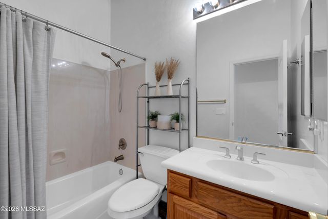 11653 N Desert Holly Drive, Tucson, AZ 85737