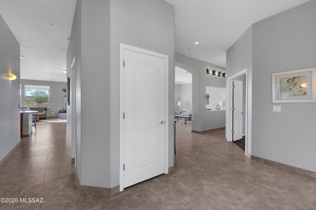 11653 N Desert Holly Drive, Tucson, AZ 85737