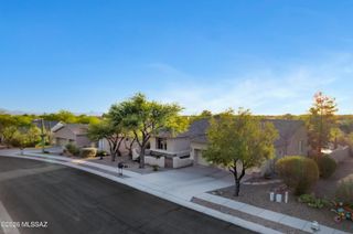 11653 N Desert Holly Drive, Tucson, AZ 85737