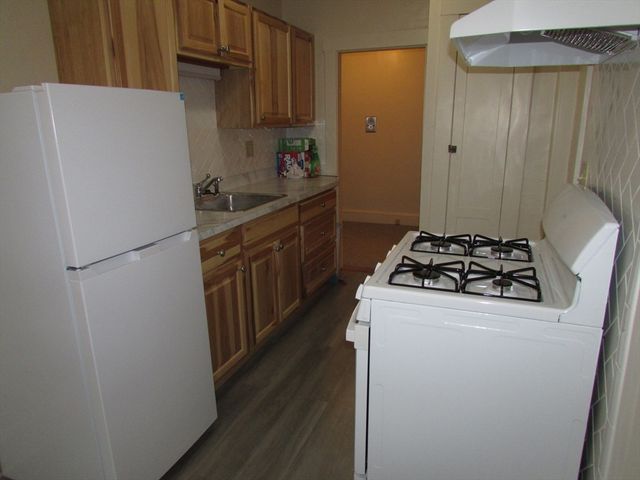 20 Prospect Avenue 3, Quincy, MA 02169