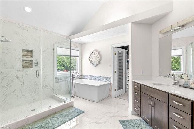 2104 Hickory Forest Dr, Chesapeake, VA 23322