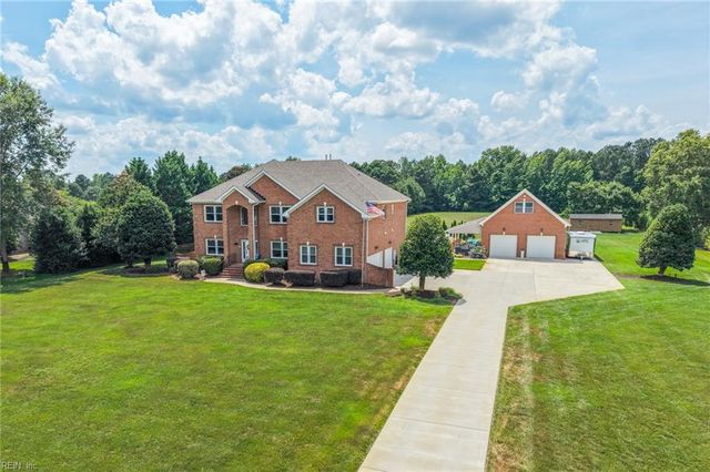 2104 Hickory Forest Dr, Chesapeake, VA 23322