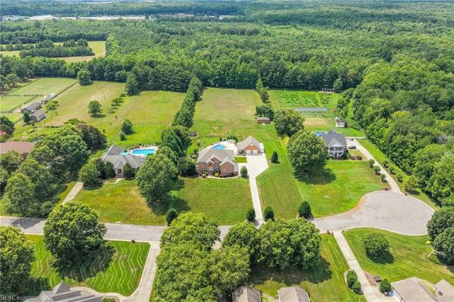 2104 Hickory Forest Dr, Chesapeake, VA 23322