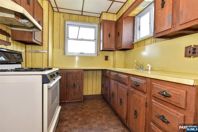 303 Marlboro Road, Wood Ridge, NJ 07075