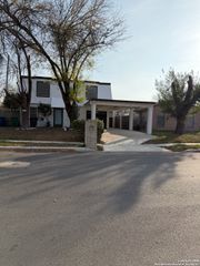 518 KERNAN DR, San Antonio, TX 78227