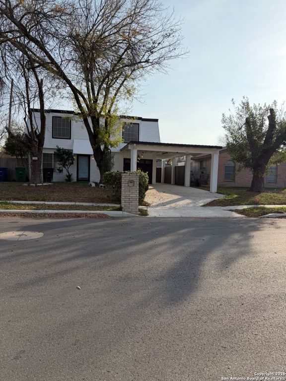 518 KERNAN DR, San Antonio, TX 78227