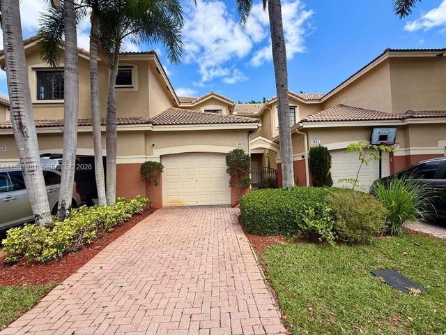 3813 Tree Top Dr, Weston, FL 33332
