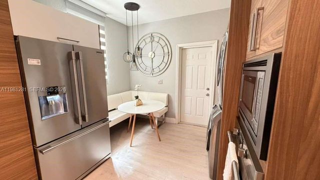 3813 Tree Top Dr, Weston, FL 33332