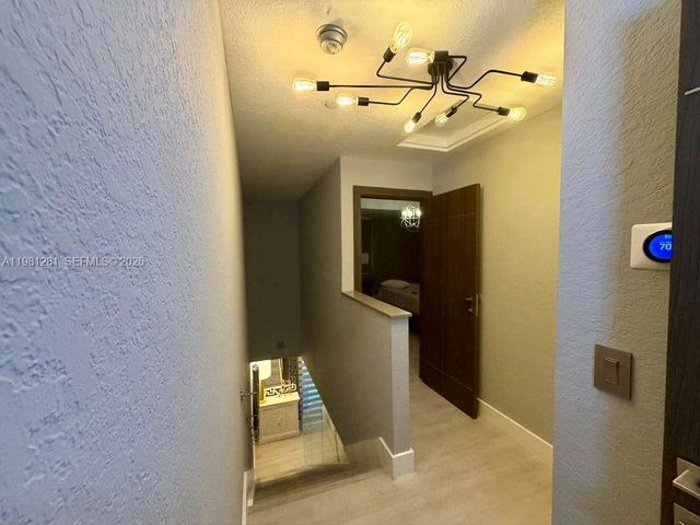 3813 Tree Top Dr, Weston, FL 33332