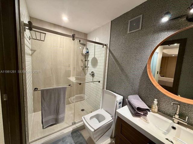 3813 Tree Top Dr, Weston, FL 33332