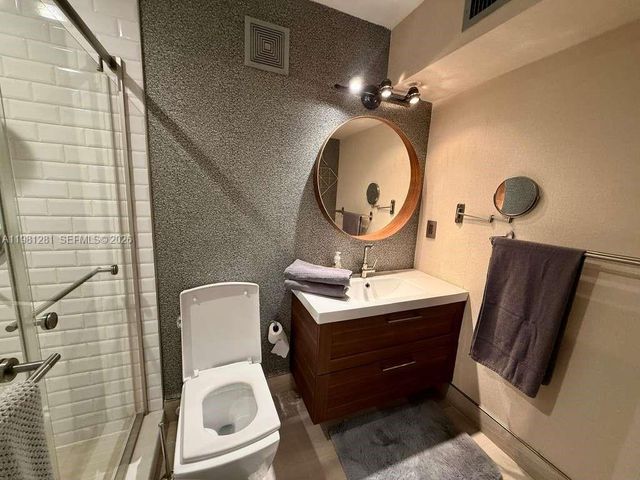 3813 Tree Top Dr, Weston, FL 33332