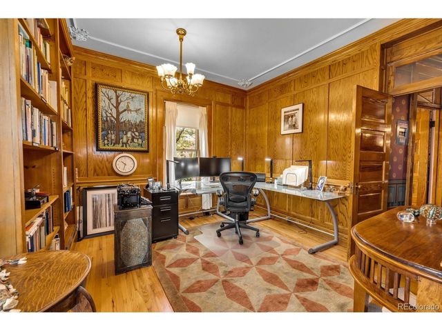 326 W Pitkin Ave, Pueblo, CO 81004