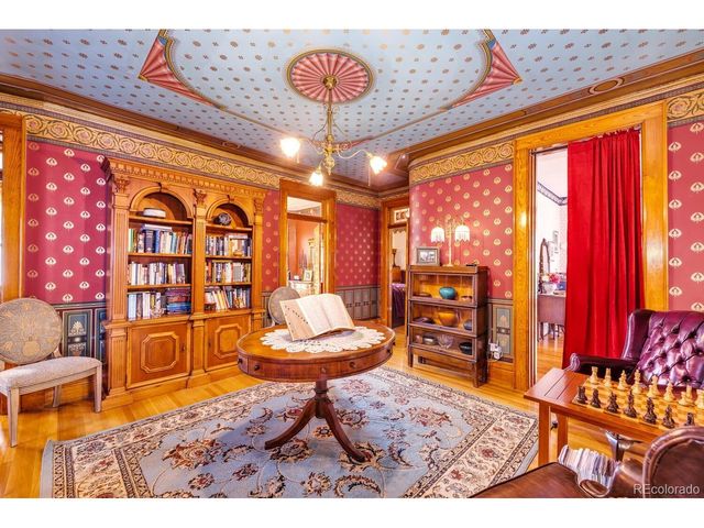 326 W Pitkin Ave, Pueblo, CO 81004