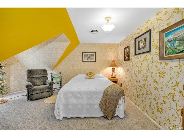 326 W Pitkin Ave, Pueblo, CO 81004