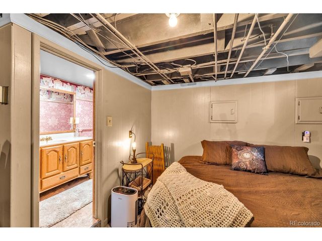 326 W Pitkin Ave, Pueblo, CO 81004