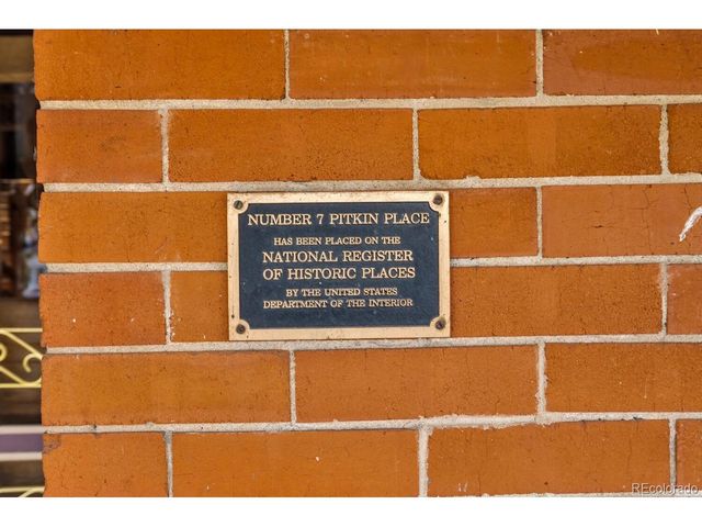 326 W Pitkin Ave, Pueblo, CO 81004