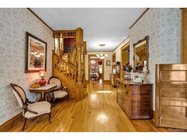 326 W Pitkin Ave, Pueblo, CO 81004