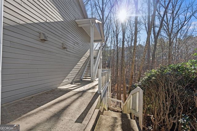 1207 Vicksburg Place, Sandy Springs, GA 30350