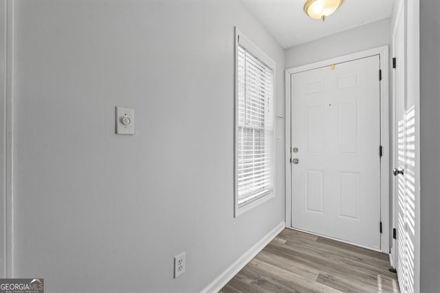 1207 Vicksburg Place, Sandy Springs, GA 30350