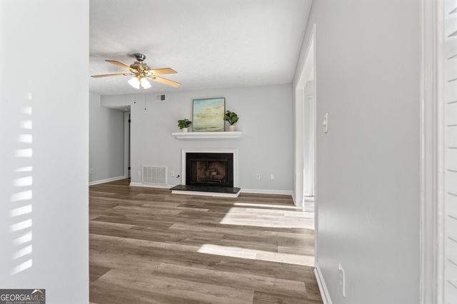 1207 Vicksburg Place, Sandy Springs, GA 30350