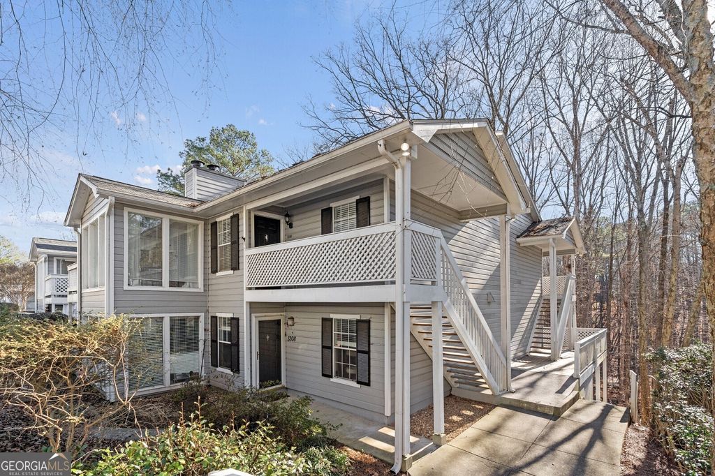 1207 Vicksburg Place, Sandy Springs, GA 30350