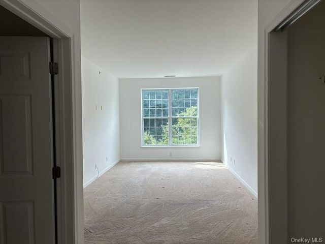 1115 Saratoga Lane, Fishkill, NY 12524
