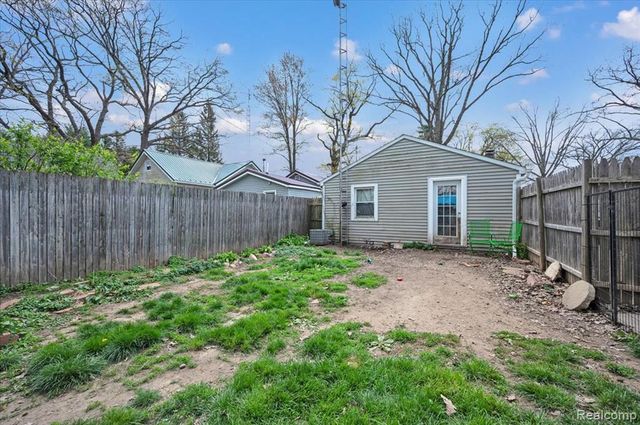 4918 Lewis Avenue, Otter Lake, MI 48464