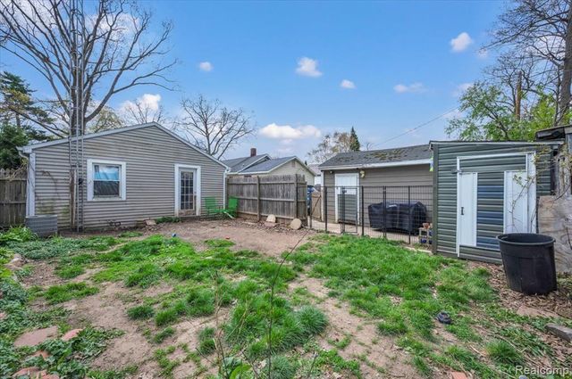 4918 Lewis Avenue, Otter Lake, MI 48464